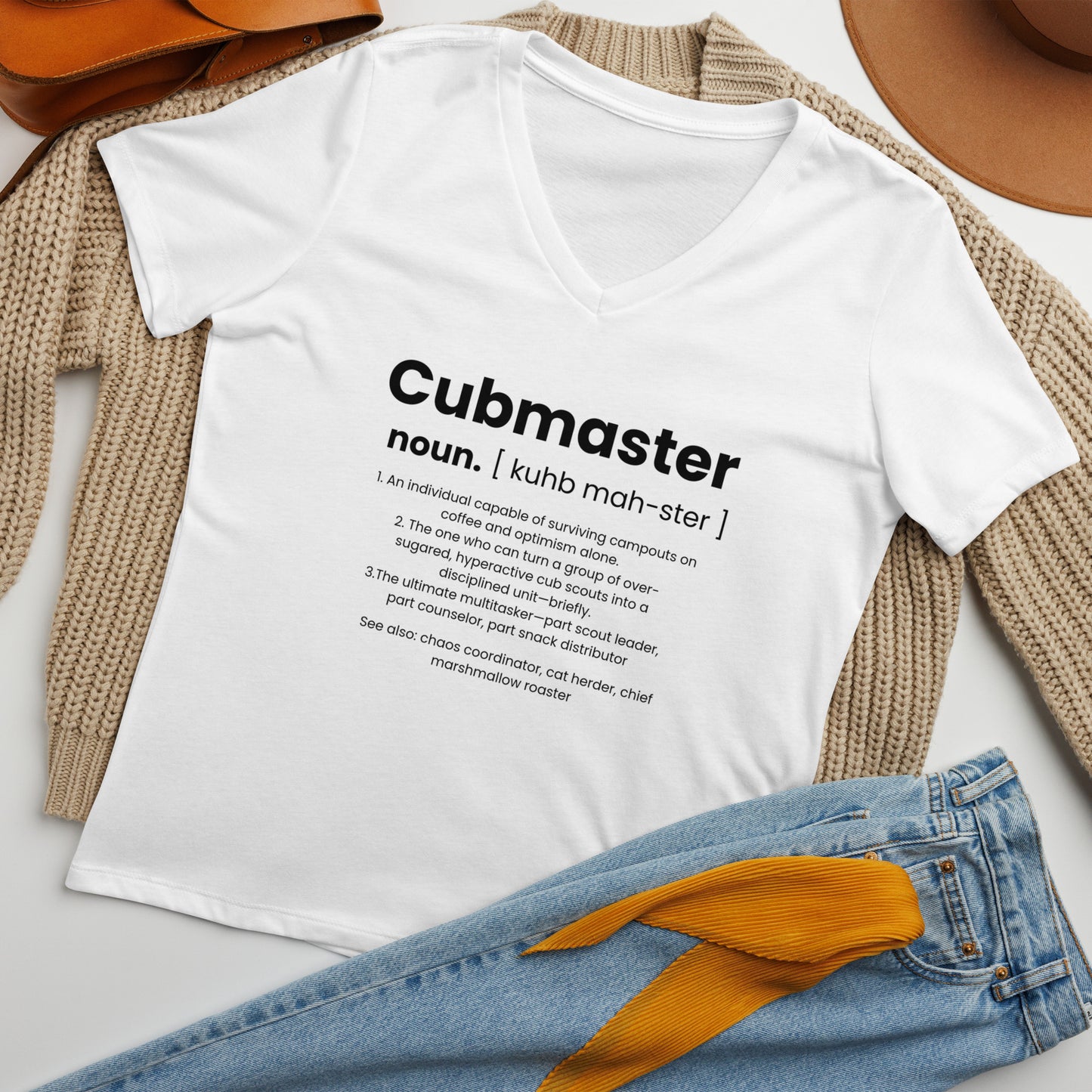 Cubmaster Definition-Women’s relaxed v-neck t-shirt